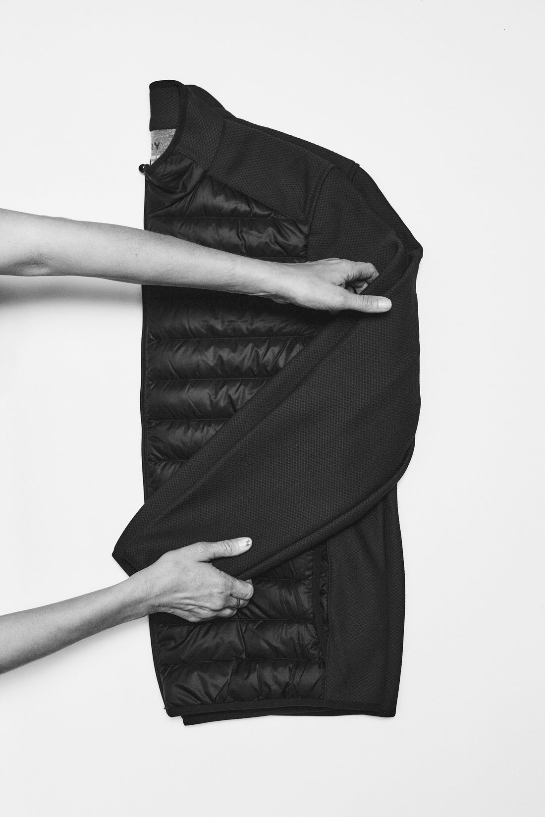 Central Hybrid Jacket // Black