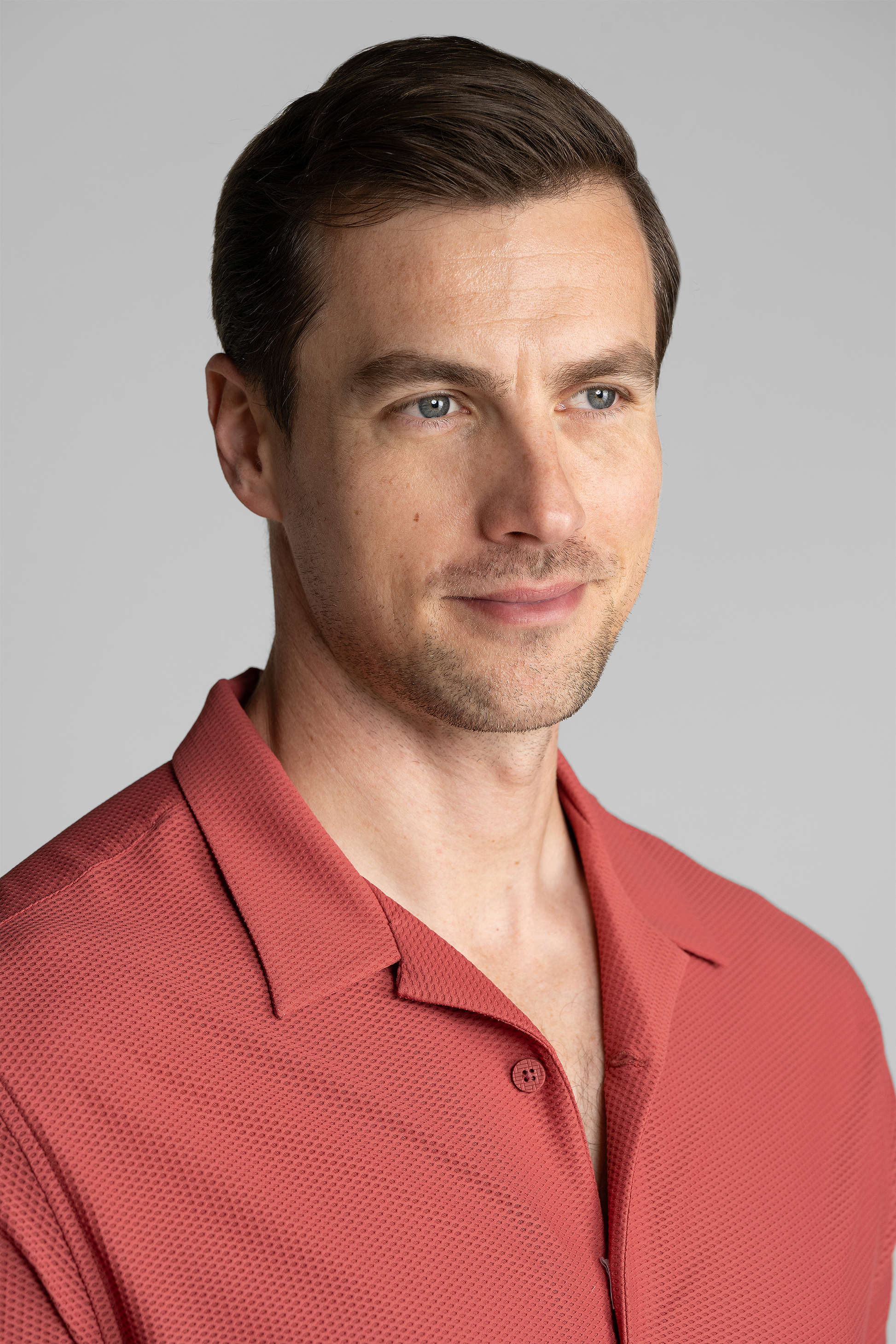 AIR Resort Shirt Solid // Cinnabar