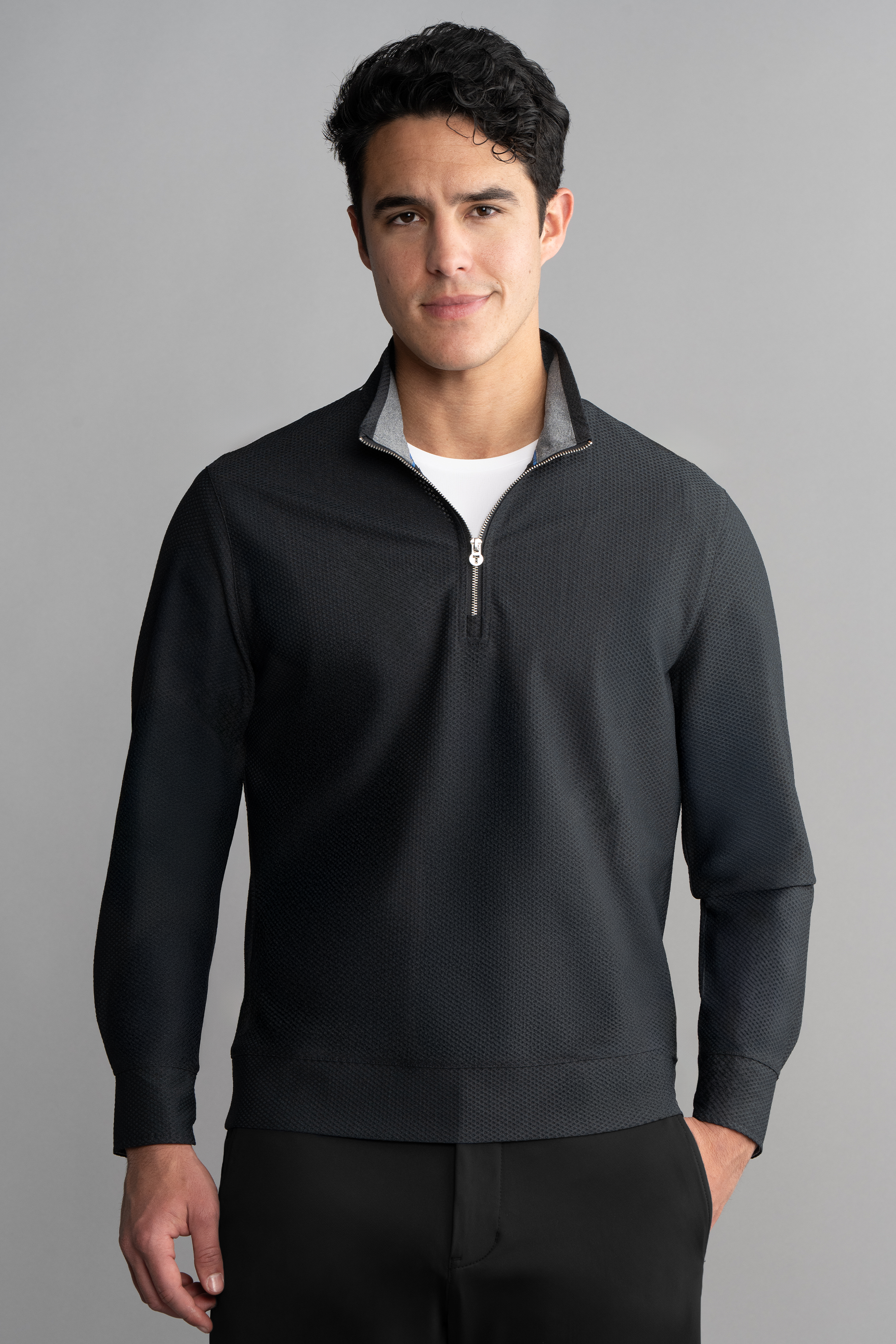 Air Quarter Zip // Charcoal