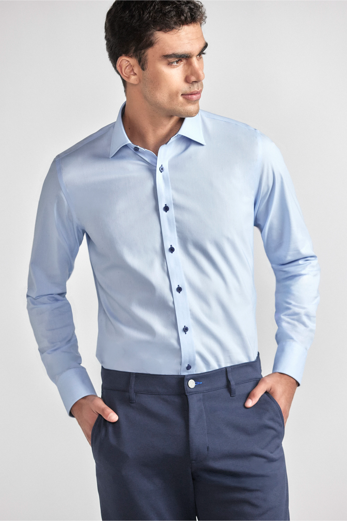 Leader Non-Iron Contrast | Navy Buttons