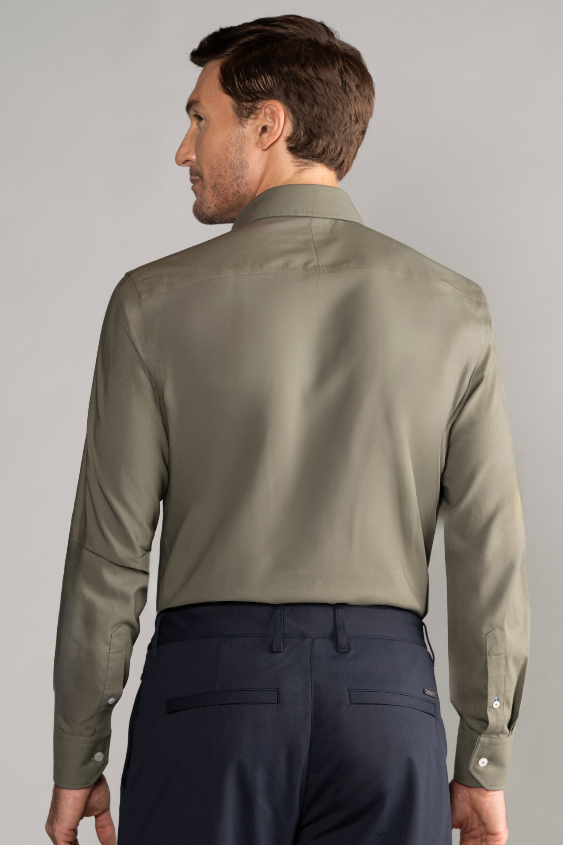 Leader Non-Iron Solid // Olive Twillory Leader Non-Iron Solid // Olive Twillory