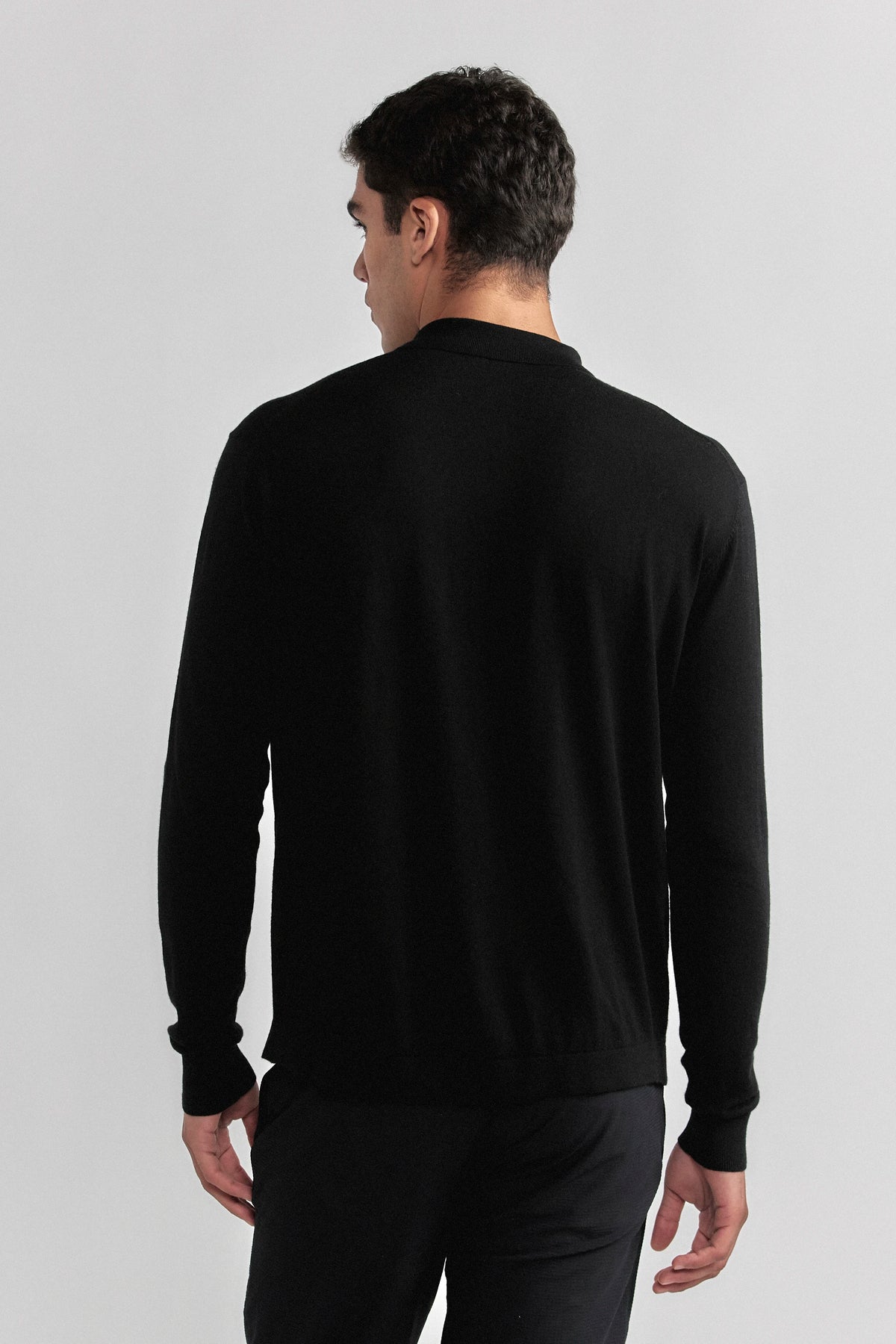 Lightweight Cashmere Button-Down | Black, image 6 of 7