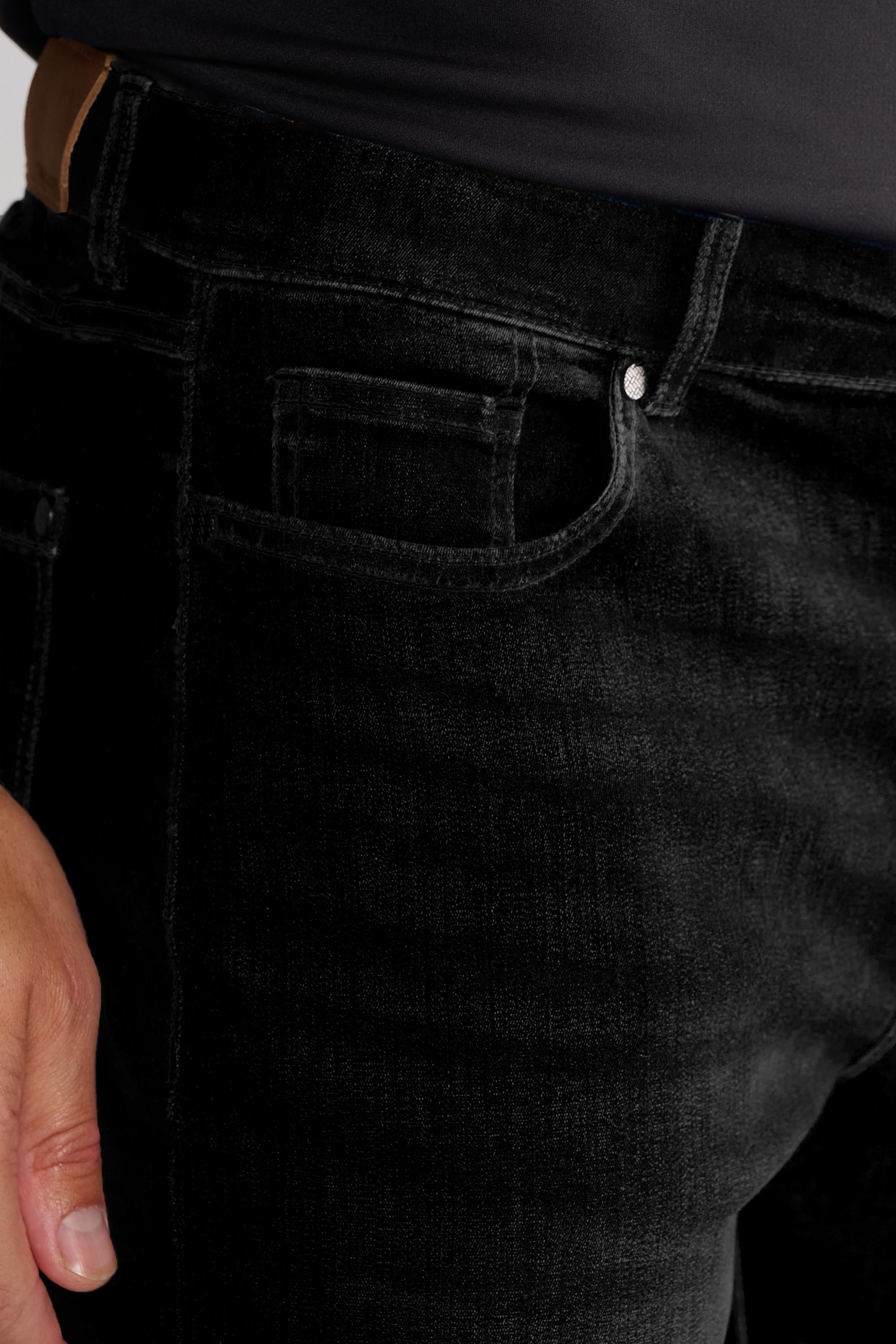 Performance Denim // PURE BLACK