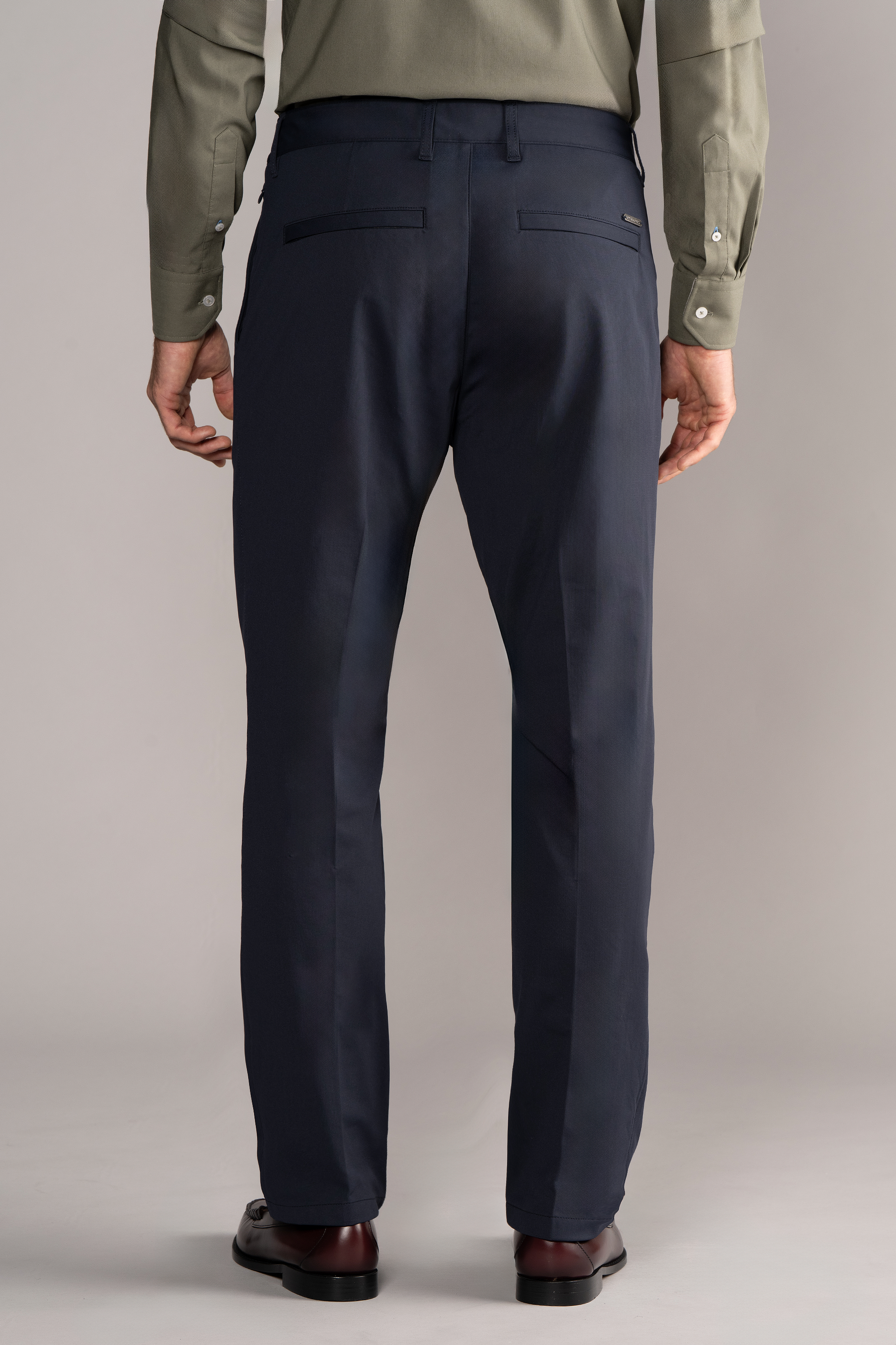 Performance Pleated Pants // Navy