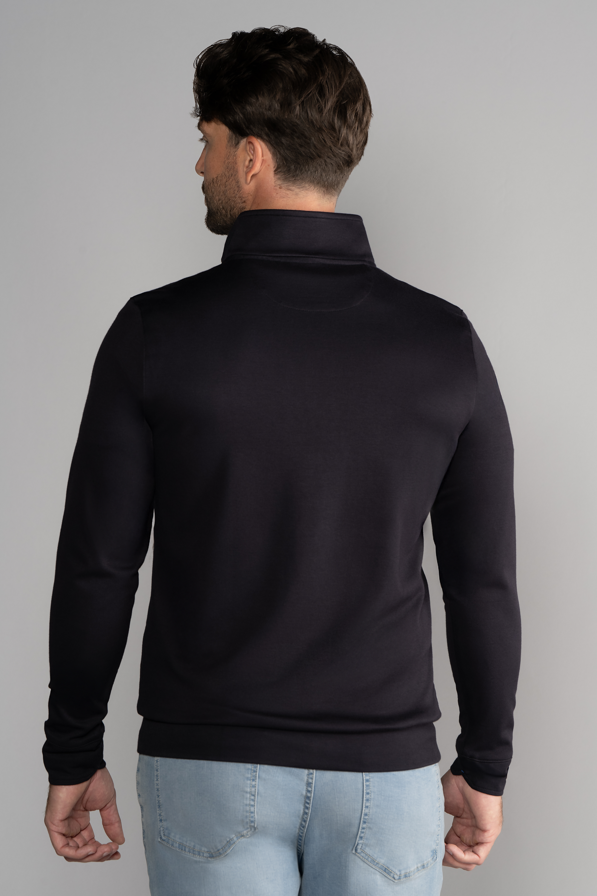 Performance Quarter Zip // Black