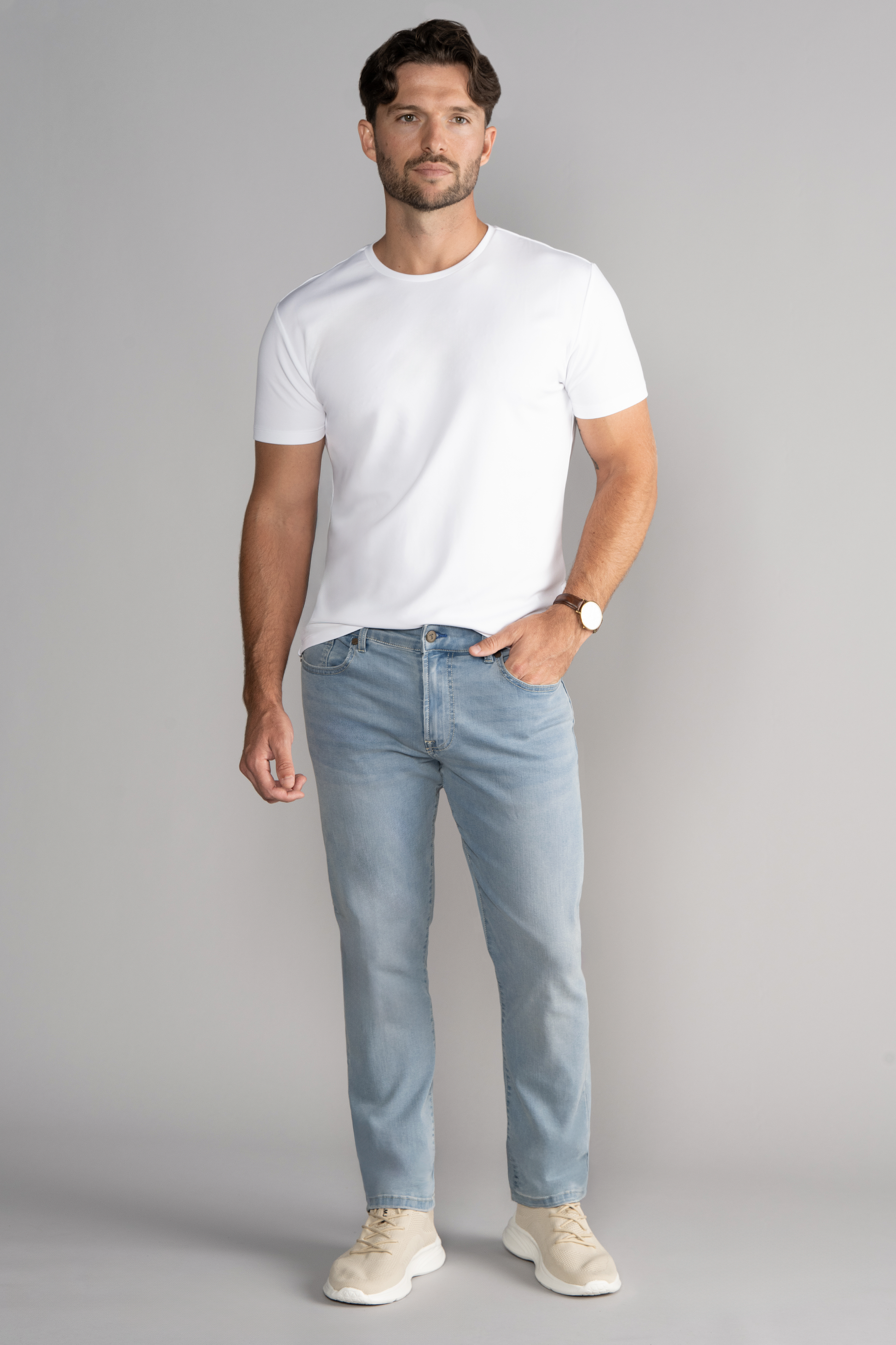 Light Wash Performance Blue Jeans (Men's Light Washed Denim