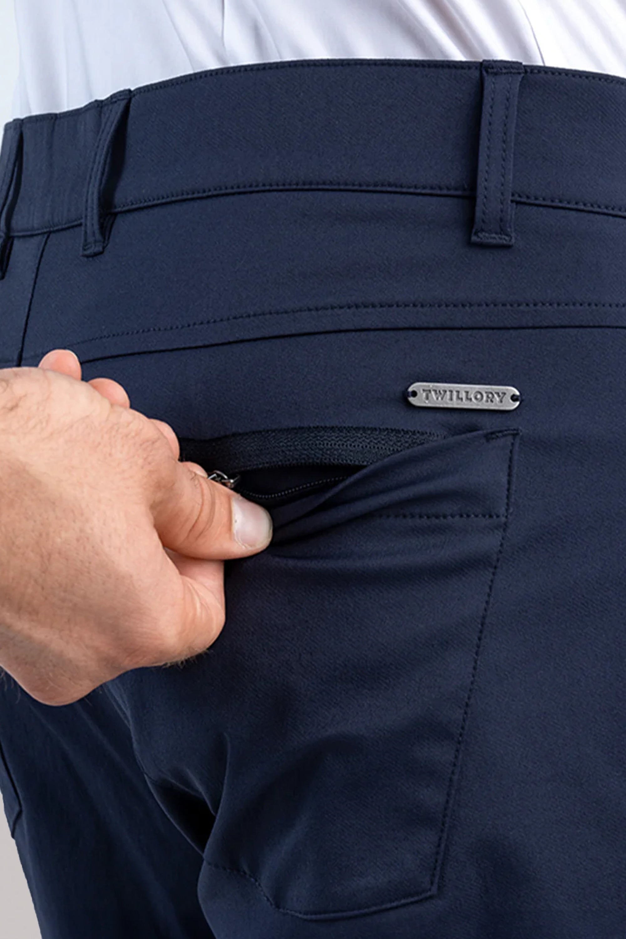 Performance Five Pocket // NAVY