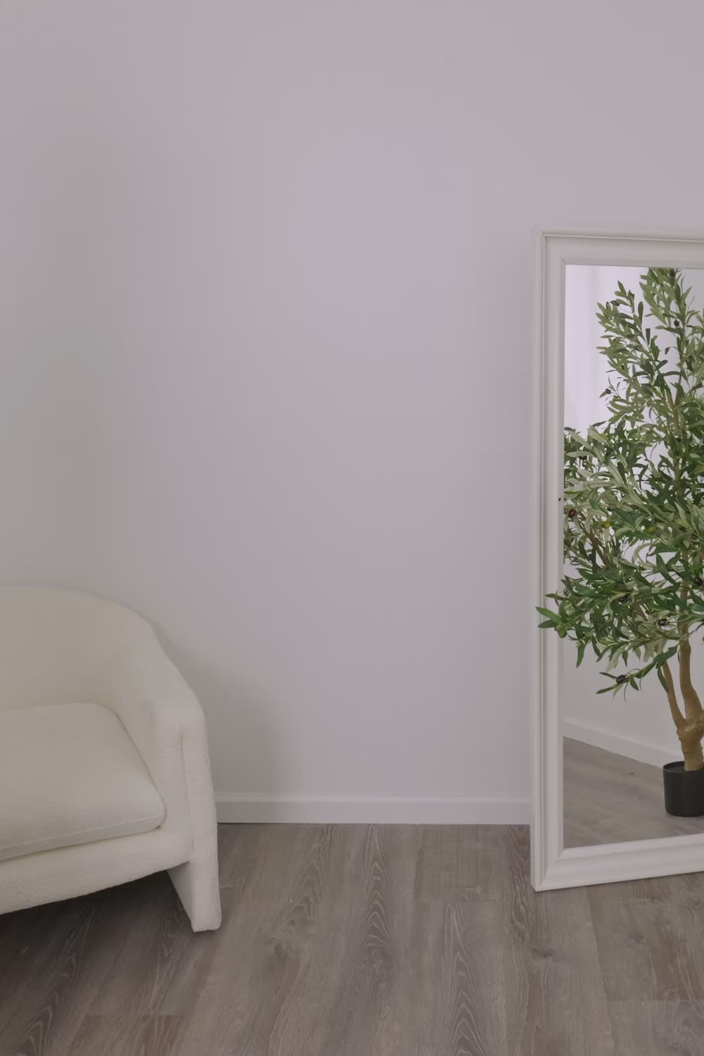 Load video: AIR Bomber // Blue