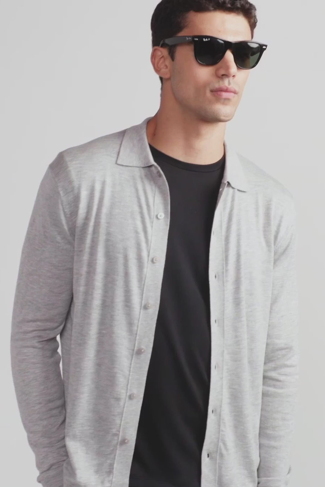Load video: Lightweight Cashmere Button-Down | Heather Light Grey