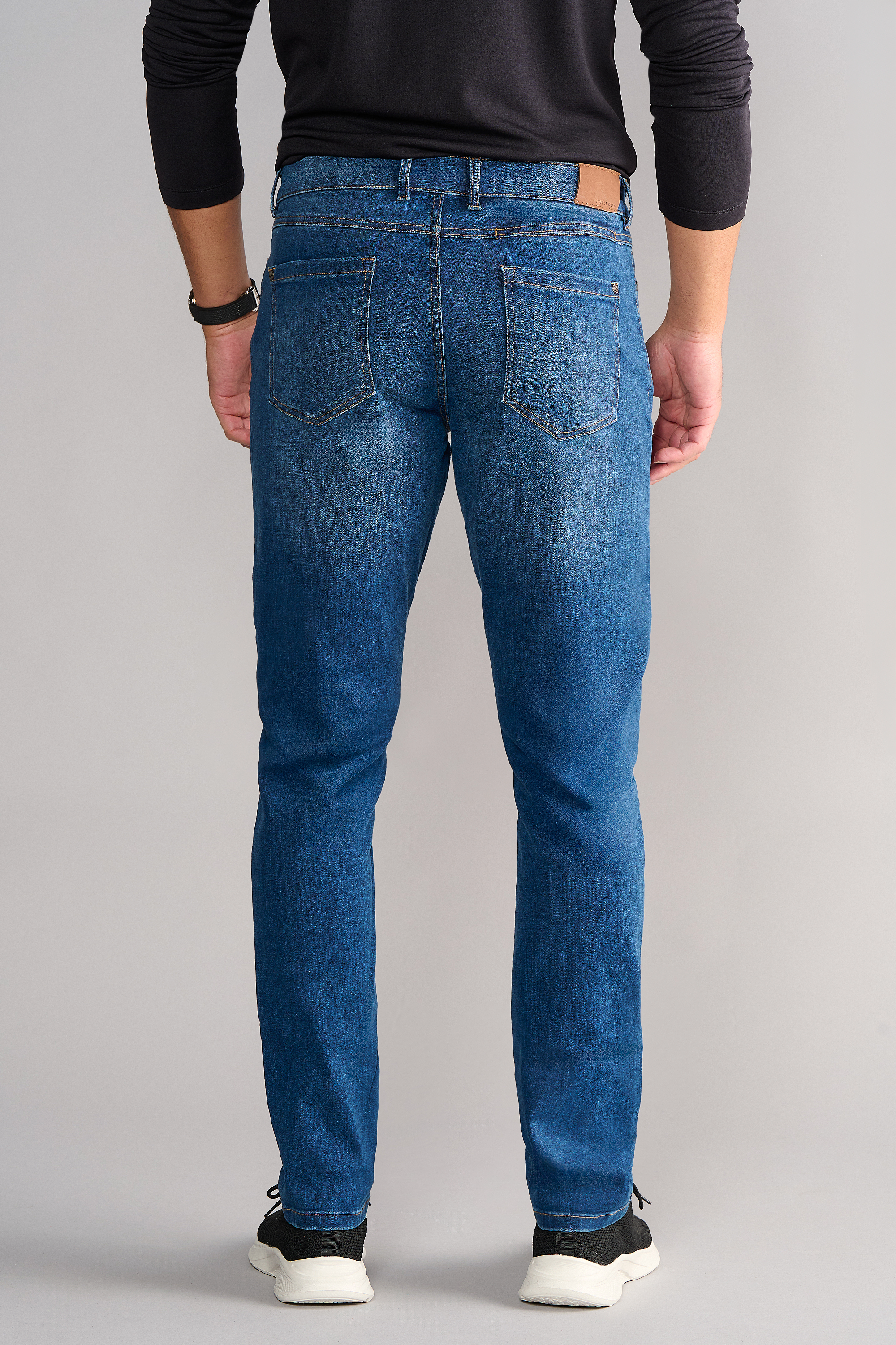 Performance Denim // TRUE BLUE